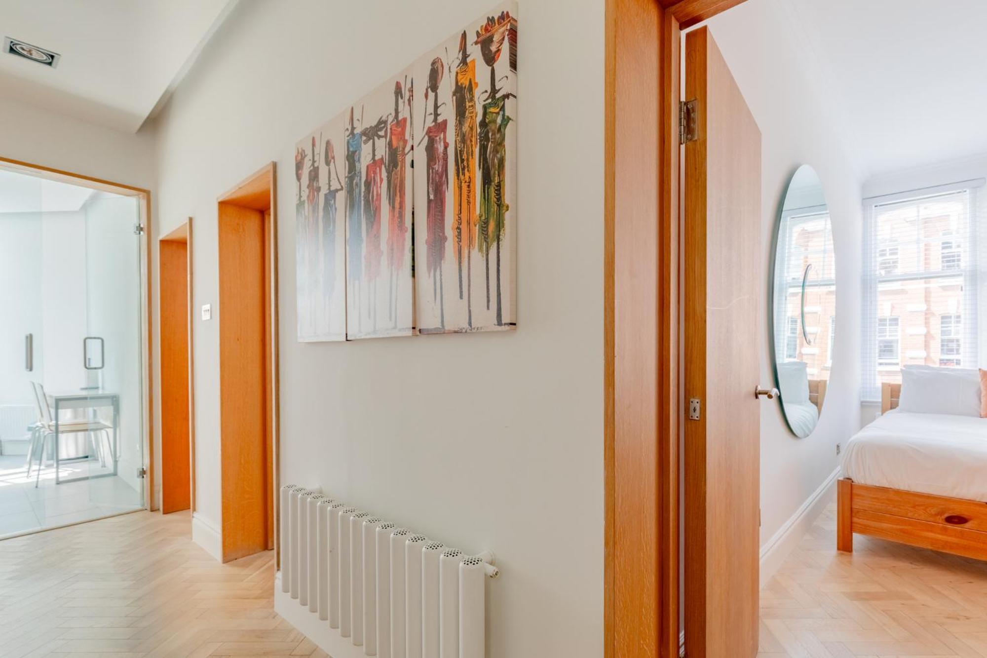 Luxurious 3bd Flat On Kings Road Heart Of Chelsea